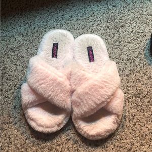Fashion Nova Slippers